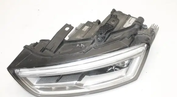 Audi Q3 8U Headlight/headlamp 8U0941033A