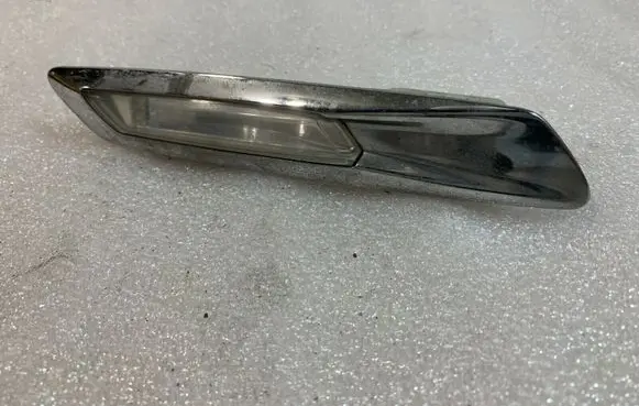 BMW 5 F10 F11 Front fender indicator light 2BM010387051