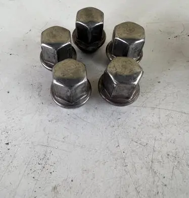 Jeep Grand Cherokee Nuts/bolts 