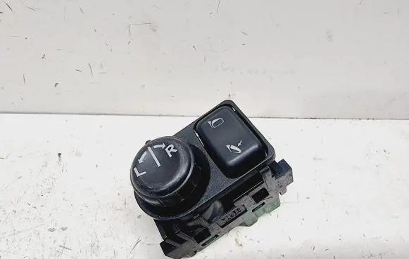 Nissan Qashqai Wing mirror switch 25570JD01B