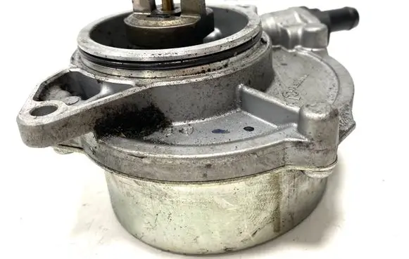 Audi A6 S6 C6 4F Vacuum pump 057145100AE 700906100