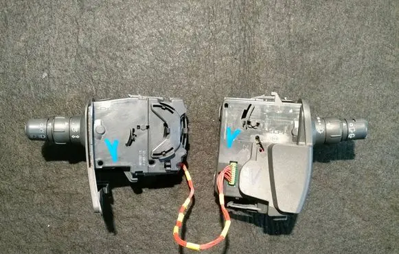 Renault Clio III Indicator stalk 88103001175