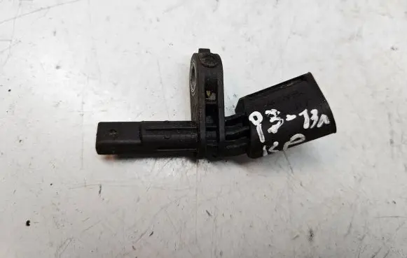 Audi Q3 8U ABS brake wheel speed sensor 10071152713