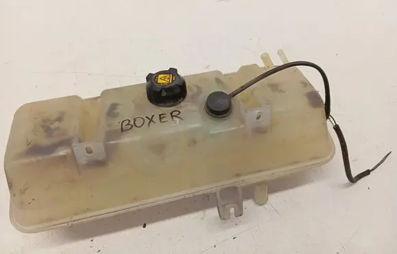 Coolant expansion tank/reservoir
