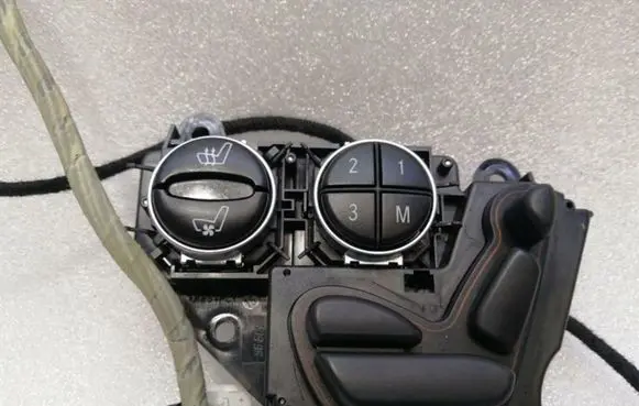 Mercedes-Benz SL R230 Seat control switch A2308211251