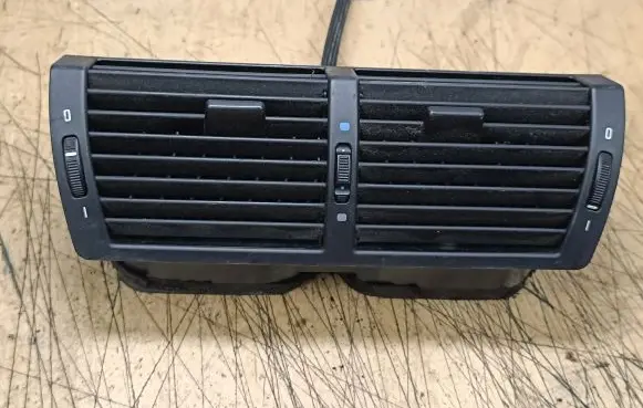 BMW X5 E53 Dash center air vent grill 64228402221 64228402 8402