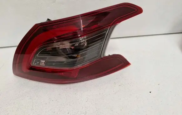 Peugeot 308 Rear/tail lights 982372858081250202