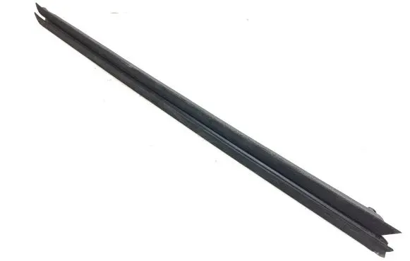BMW X4 G02 Rubber seal front coupe door window 7393417