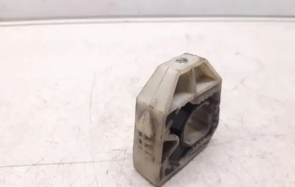 Audi A1 Radiator mount bracket 1K0121367G