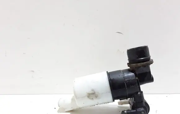 Windshield washer spray nozzle