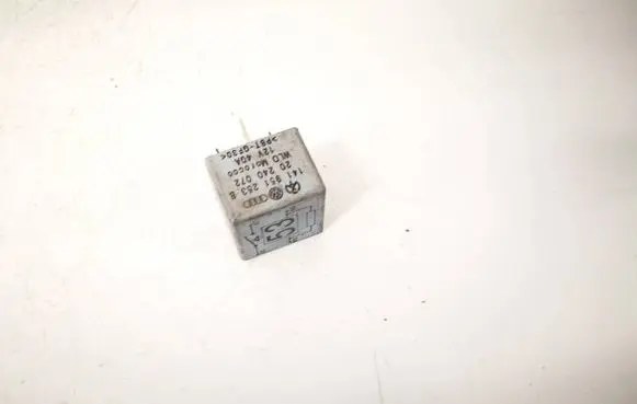 Audi A3 S3 8P Other relay 141951253B