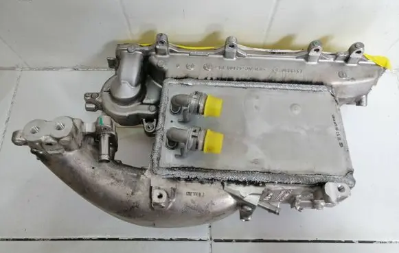 Skoda Octavia Mk4 Intake manifold 05L129766R