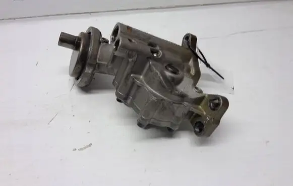 Audi A6 S6 C6 4F Oil pump 059115105AD