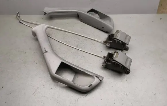 Volkswagen II LT Front door interior handle 9017200166 9017200066 2D0867197