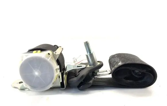 Toyota RAV 4 (XA40) Rear seatbelt 7X4370