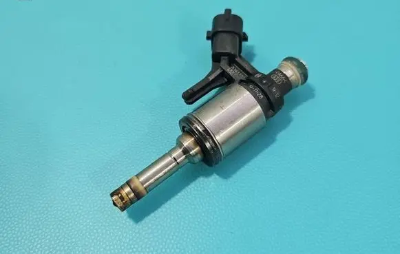 Peugeot 508 II Fuel injector 0261500432 IMPRK1571283