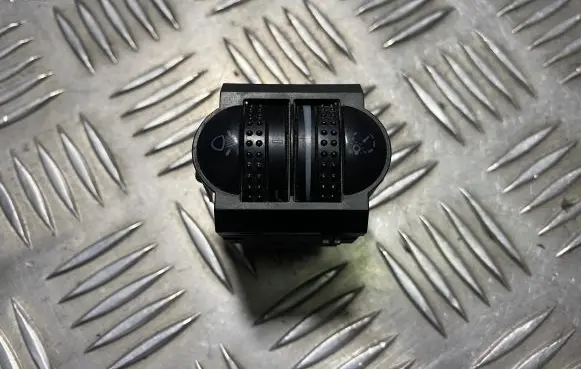 Volkswagen PASSAT B5 Headlight level height control switch 3B0941333C