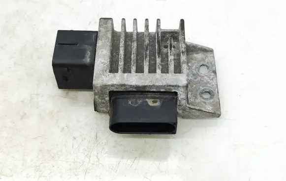 Renault Trafic III (X82) Glow plug pre-heat relay 271203982R