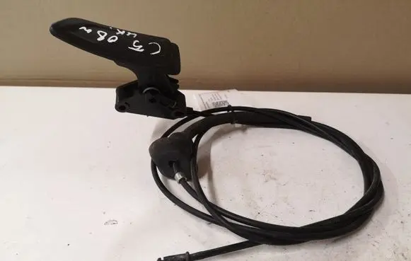 Citroen C5 Engine bonnet (hood) release handle