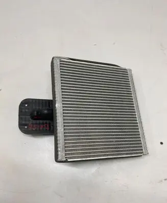 Tesla Model S Heater blower radiator F168FPCAA