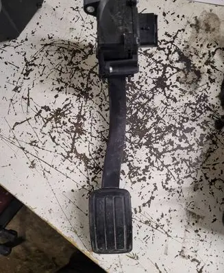Citroen C4 SpaceTourer Accelerator throttle pedal 9836042280 4587530 86ET634