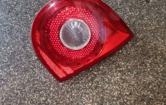 Volkswagen Golf V Tailgate rear/tail lights 1K6945094E