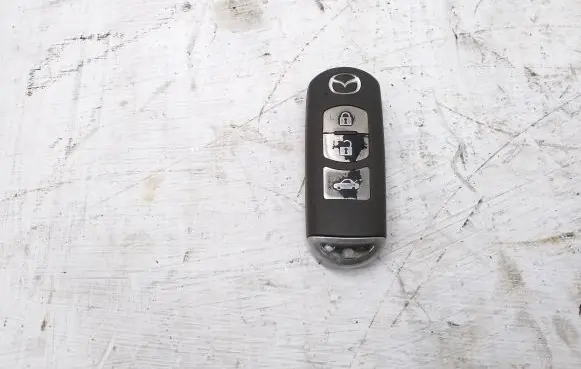 Mazda 3 II Ignition key/card 