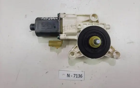 Chrysler Grand Voyager V Rear door window regulator motor