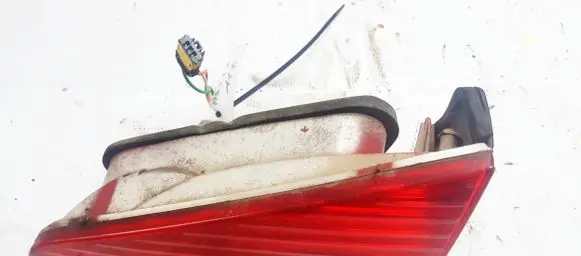 Peugeot 607 Tailgate rear/tail lights