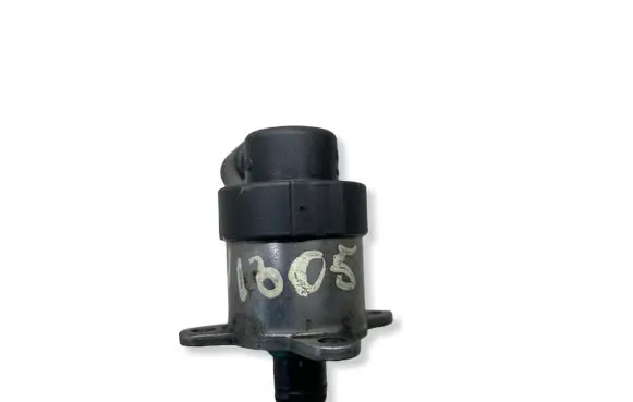 BMW 3 E90 E91 Fuel pressure regulator 