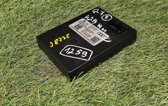 Antenna control unit