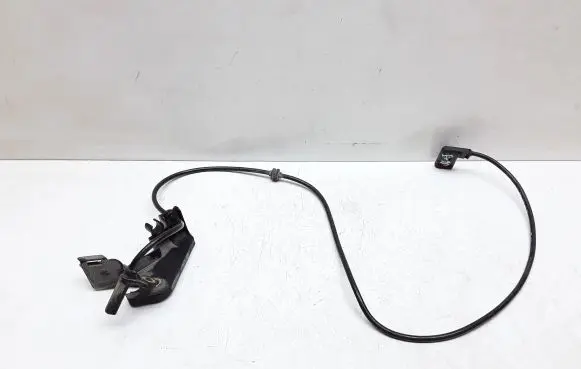 Mercedes-Benz C W204 ABS rear brake sensor A0015429118 A2045400317