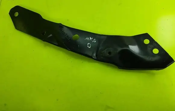 Volkswagen Golf VI Radiator support slam panel bracket 5K0806930B