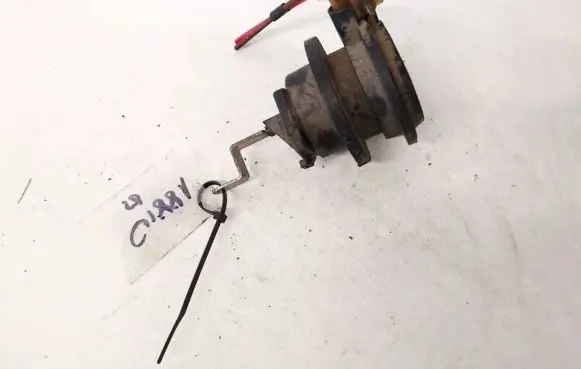 Valve vacuum
