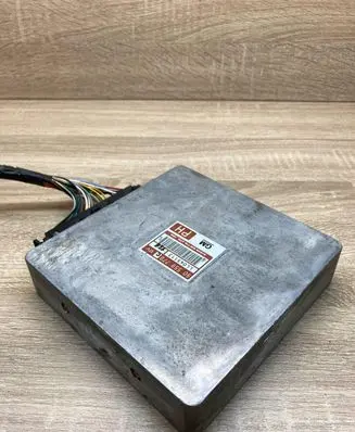 Opel Tigra A Engine control unit/module ECU 90559770 LL045113 WITHPLUG