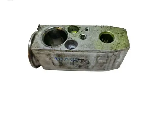 Nissan X-Trail T31 Air conditioning (A/C) expansion valve AMI6F1