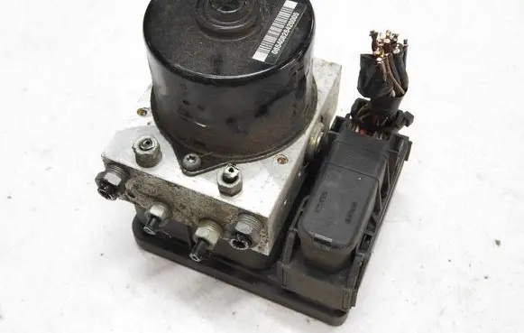 Volvo C30 ABS Pump 31274908 10.0960-0434.3 000001251F2