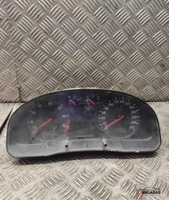 Speedometer (instrument cluster)