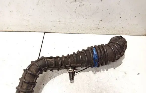 Nissan Primera Air intake hose/pipe