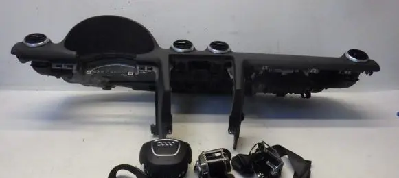 Audi A3 S3 8L Dashboard 8P1857067