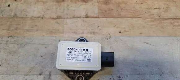 Audi Q5 SQ5 ESP acceleration yaw rate sensor 8K0907637C 8K0907637