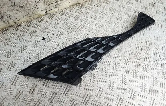 Nissan Juke I F15 Front bumper upper radiator grill 62074BV80A
