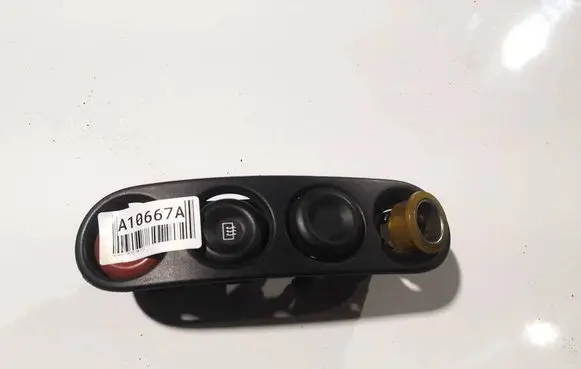 Renault Master II Windscreen/window heater switch 