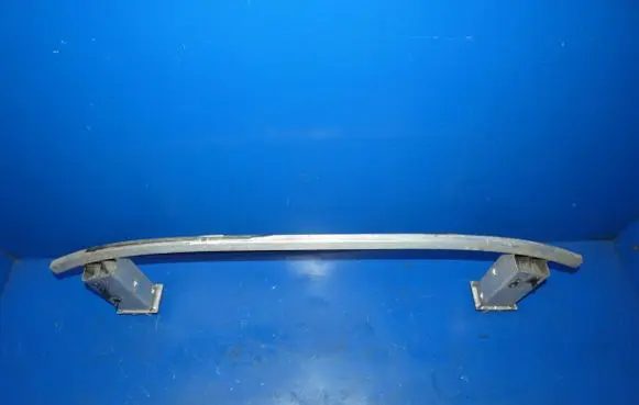 Volvo V60 Front bumper support beam 