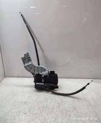 KIA Sportage Rear door lock 814103U010