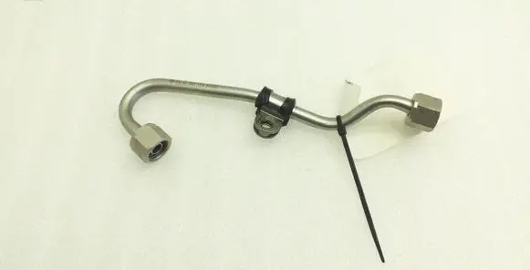 Volkswagen PASSAT B7 Fuel injector supply line/pipe 03CAQ 131410580