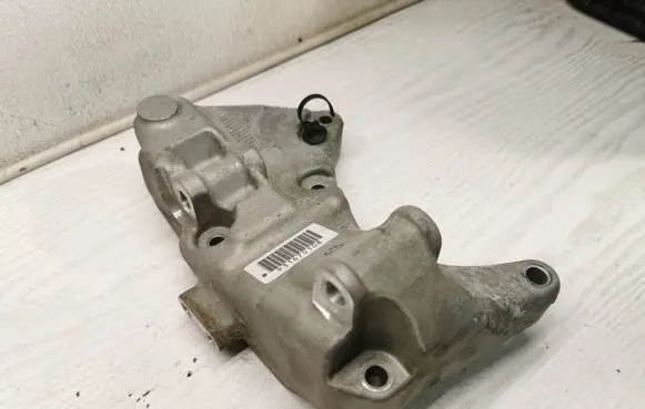 Generator/alternator bracket