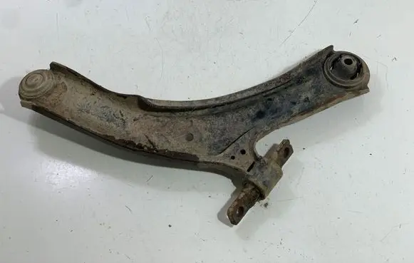 Renault Koleos I Front control arm