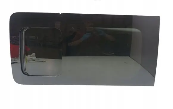 Toyota Proace Rear side window
