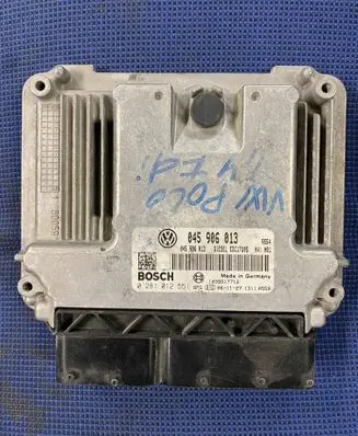 Volkswagen Polo IV 9N3 Engine control unit/module 045906013 0281012551